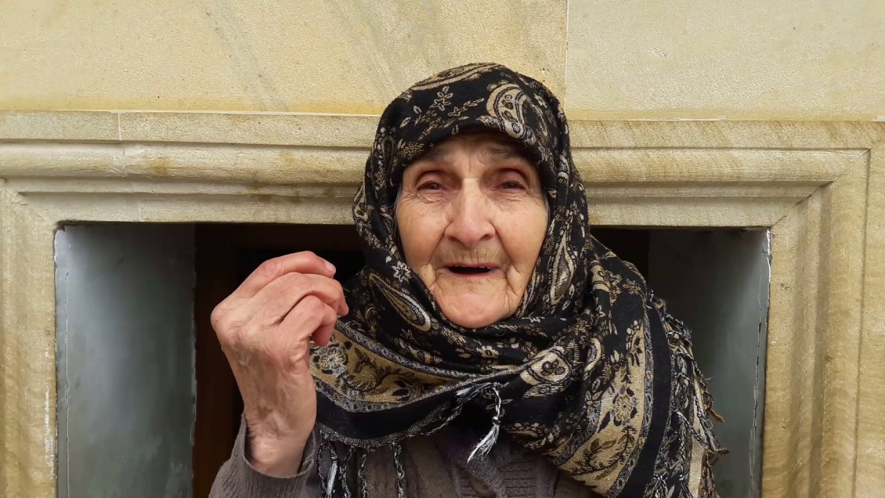Bağça xanım Sultan Dədəgünəş türbəsi haqqında danışır...