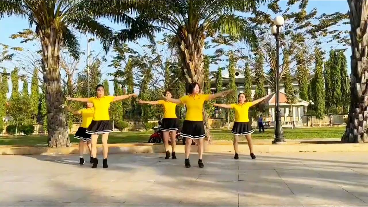 Thì thầm mùa xuân/ Dân vũ 