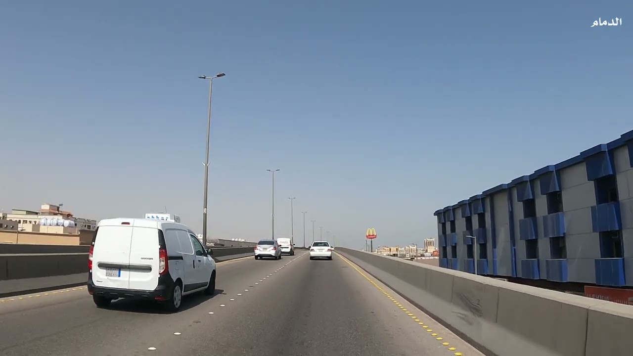 جوله في مدينه الدمام