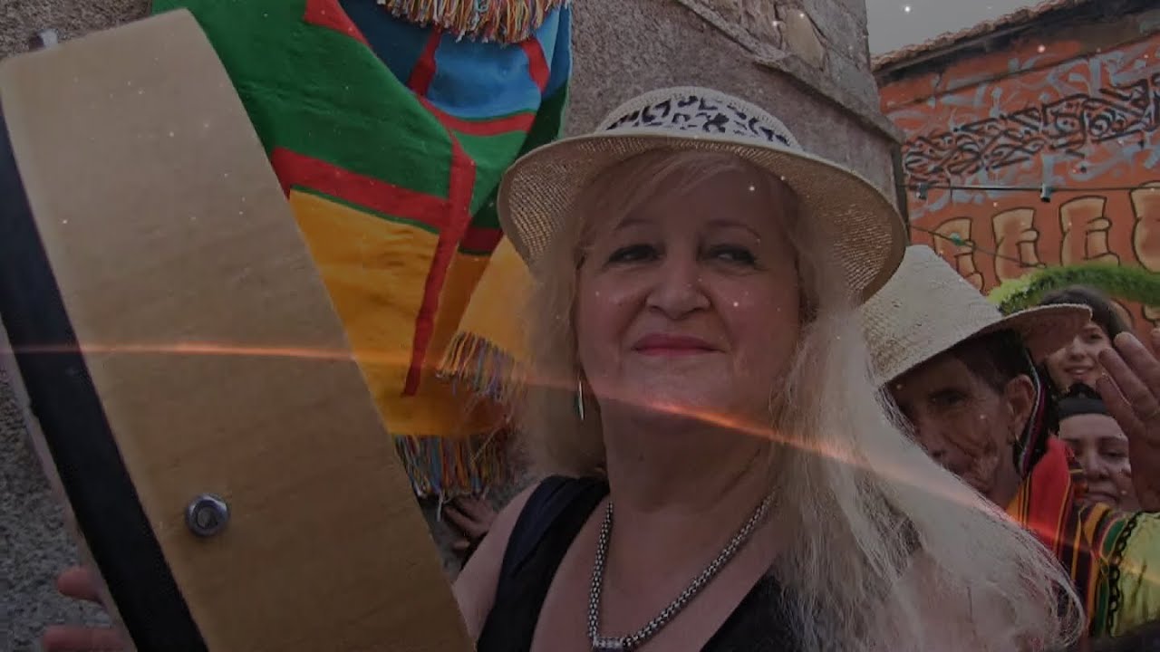 Uh ay asaru par les braves femmes du village sahel hommage à Malika Domrane