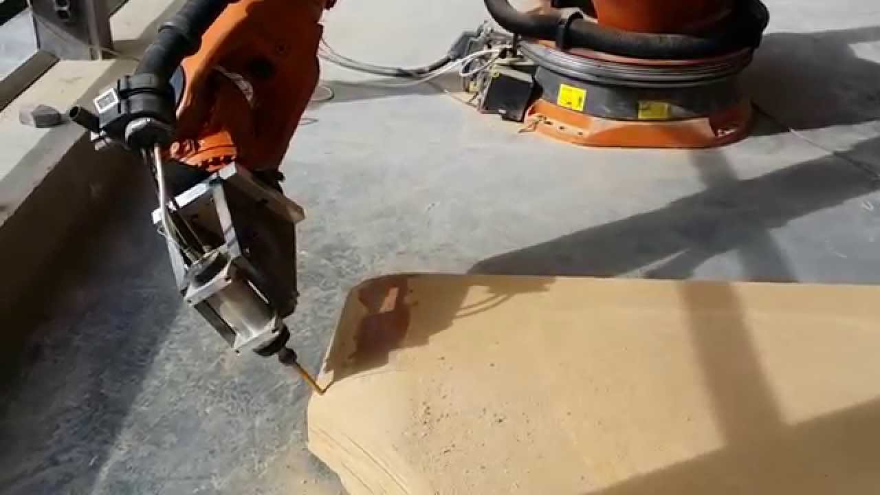 MDF milling with robot KUKA KR210 L150 KRC2 - making a mold