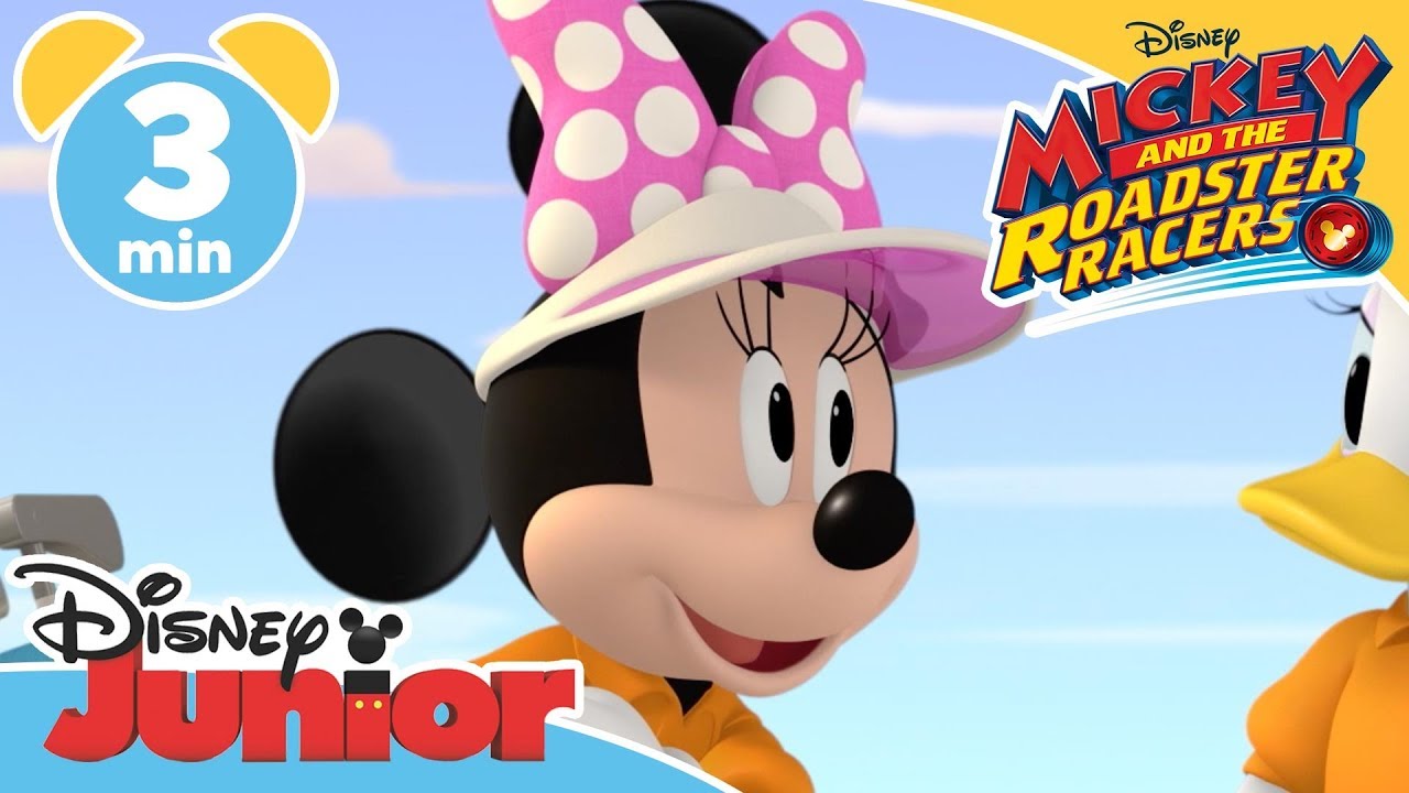 Mickey and the Roadster Racers | The Happy Helpers Play Golf! - Magical Moment | Disney Kids