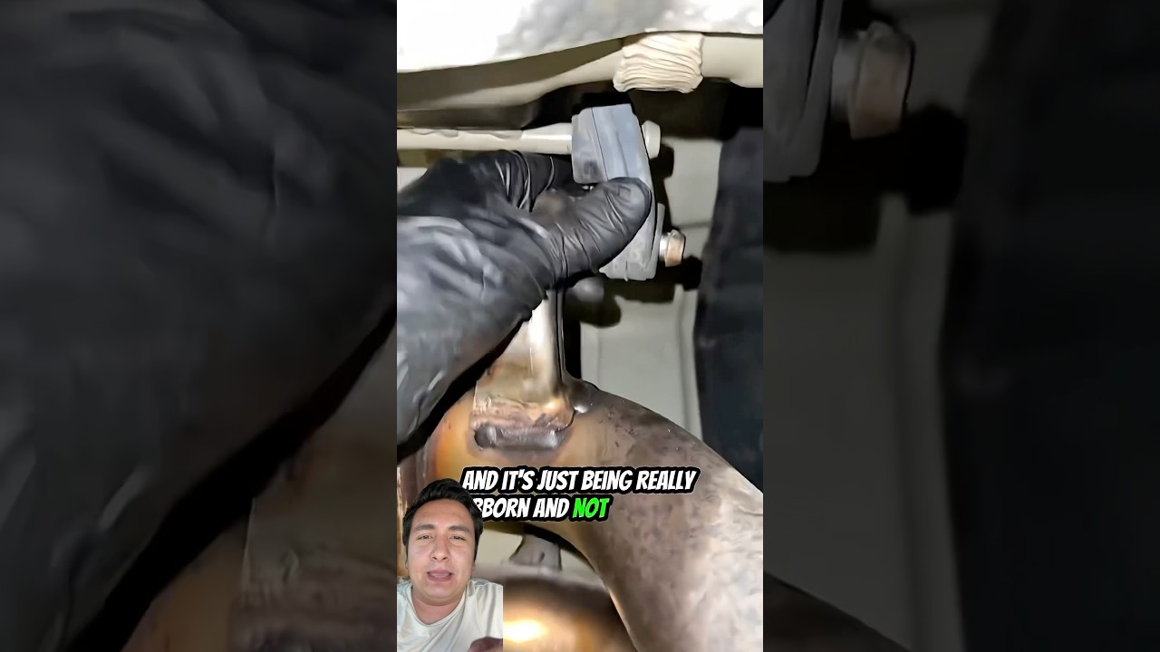 C&oacute;mo quitar mofle  o soportes de escape #lifehack #mecanica #autos #taller