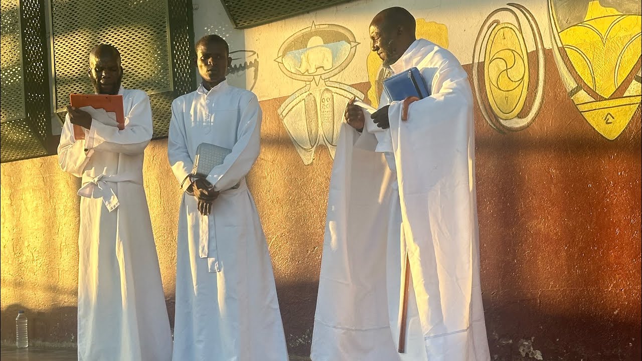 Hymn 50 Ndinobva kwamuri | The African Apostolic Church