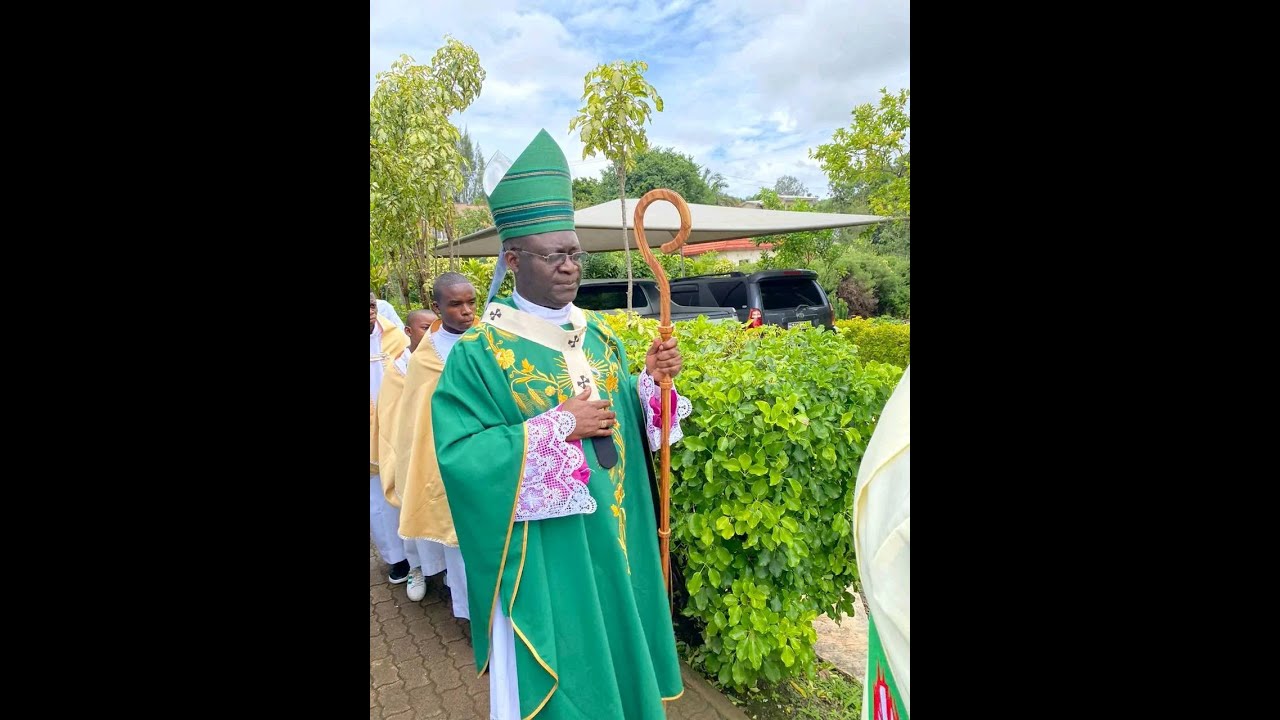 Visite pastorale de Mgr Fulgence MUTEBA à la Paroisse Saint Jean KAMALONDO, ce dimanche 21.12.2025