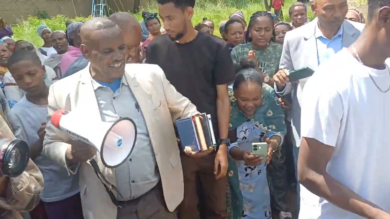 ቦዲት ከተማ እናት ቃለ ሕይወት ቤ/ክ የአምልኮ አዳራሽ መሠረት ድንጋይ የማስቀጥ ሥነሥርዓት፤