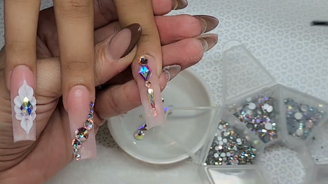 Uñas BuChONas con MaRmOL