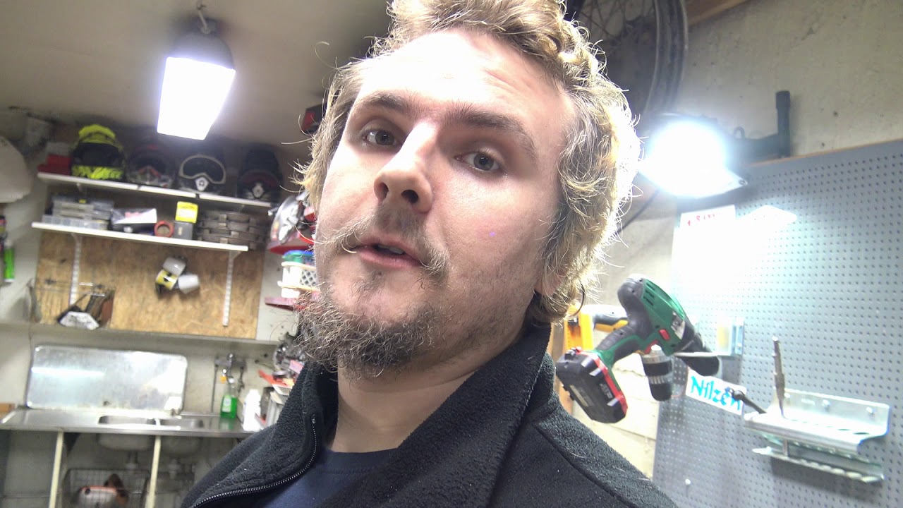 VLOGG#6 Garage städning och lite däck prat!