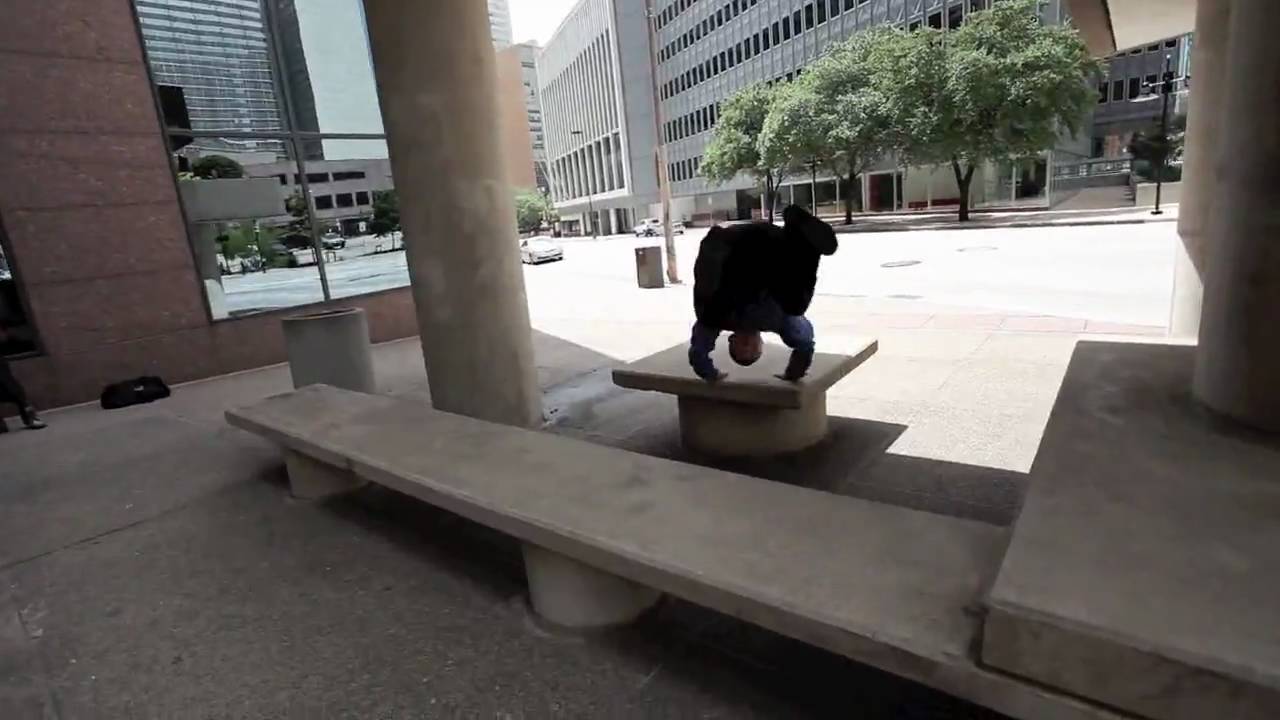 SHOEBACCA.com Creative Recreation Shoecase