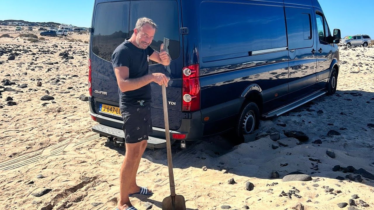 #21 ik vertrek van lanzarote naar fuerteventura spanje, ik kom vast te zitten met m'n camper 😔🔥