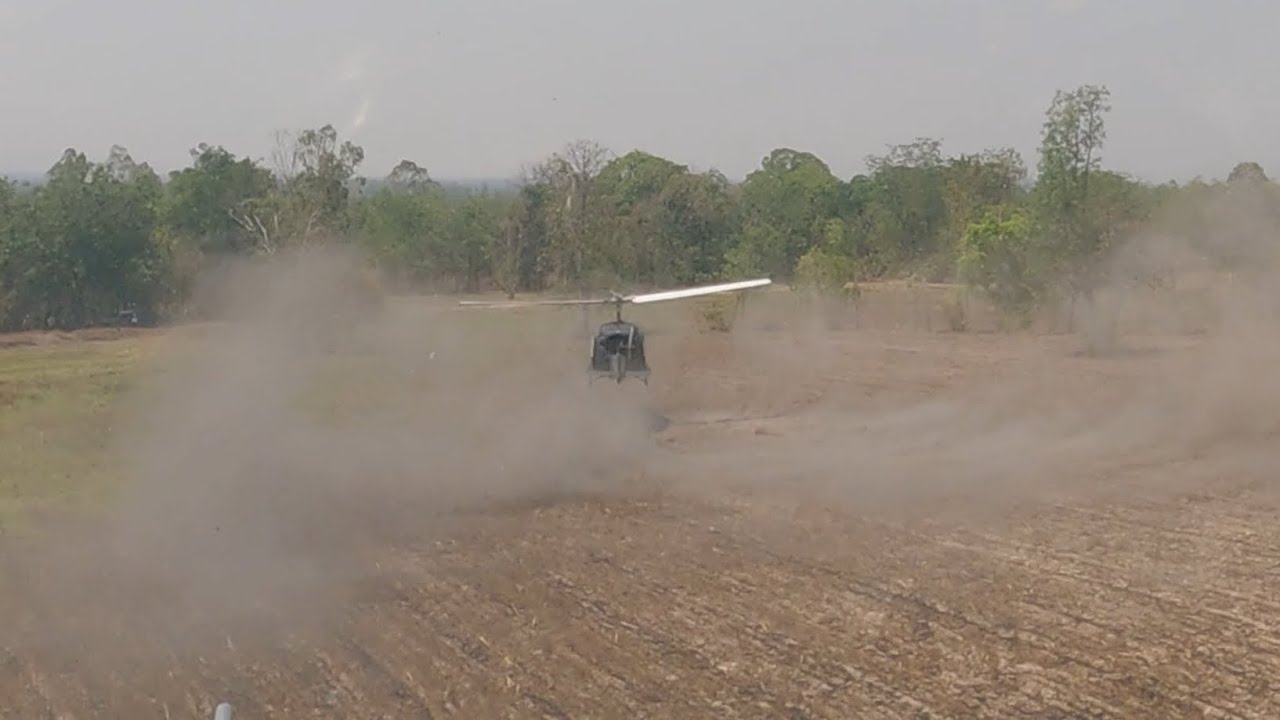 Helicopter Bell 212 | Pilot View : Air Assault Landing