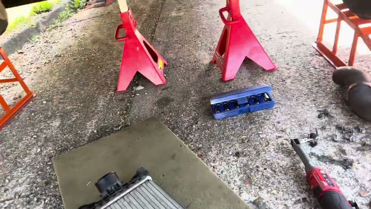 How to remove the intercooler transit custom mk8 2019