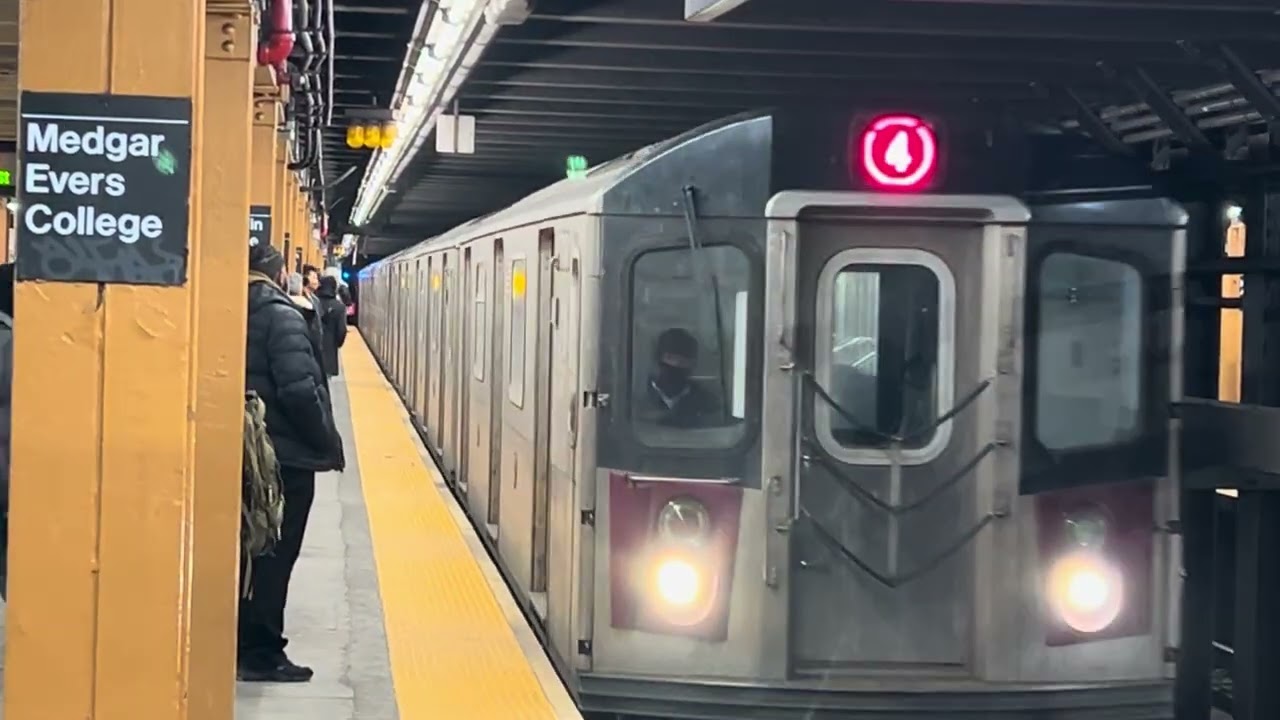 IRT Subway: (2) (3) (4) @ Franklin Av-Medgers Evers College (R62A, R142,R142A)
