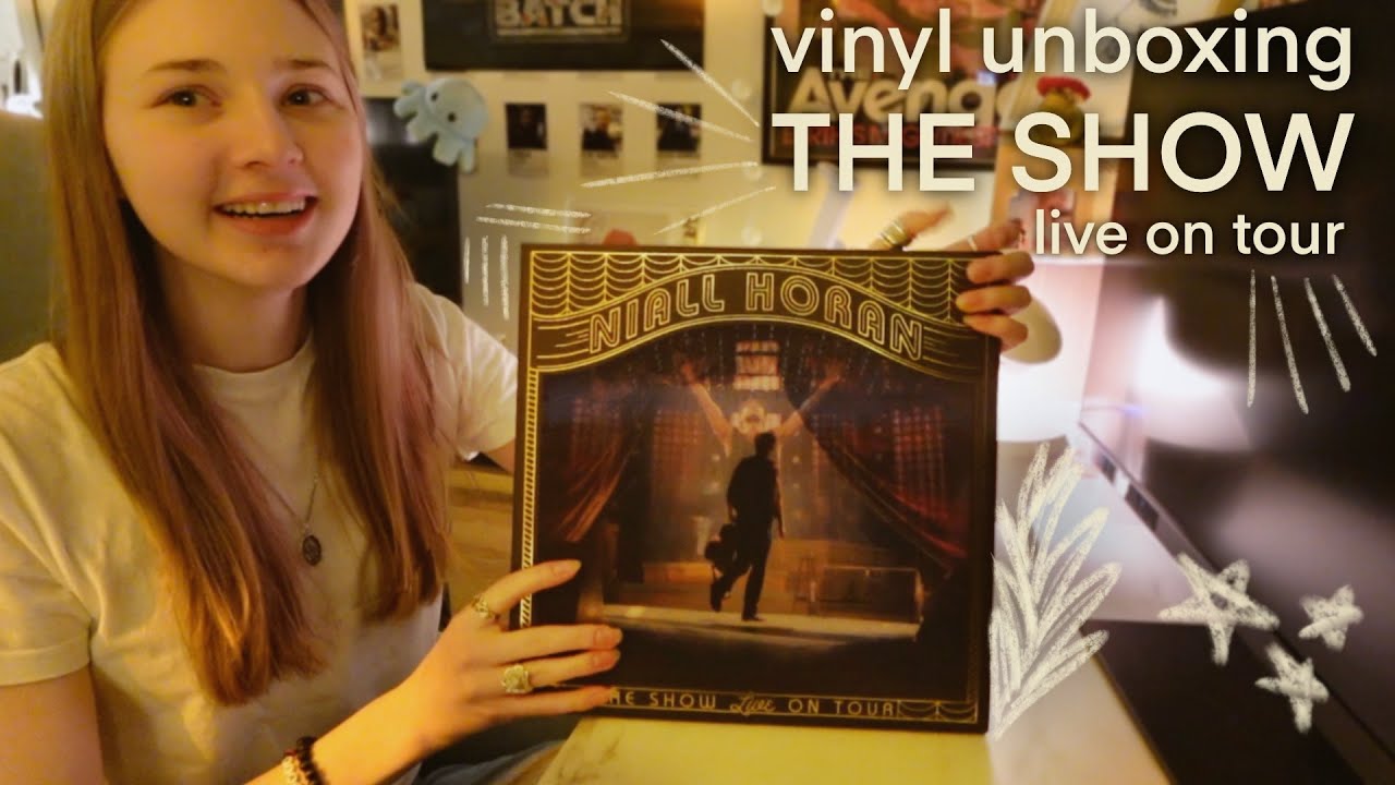 the show live on tour vinyl unboxing!!! ✨📦🎧