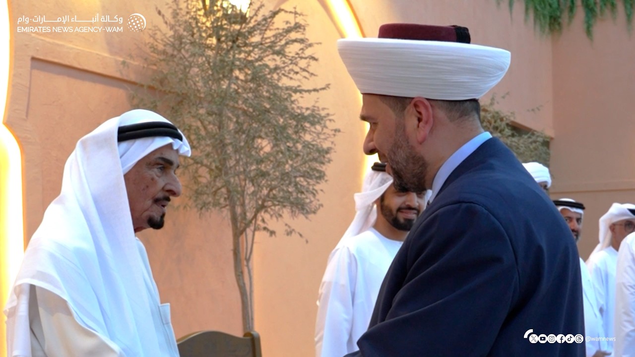 حاكم عجمان وولي عهده يستقبلان ضيوف رئيس الدولة وعددا من المسؤولين
