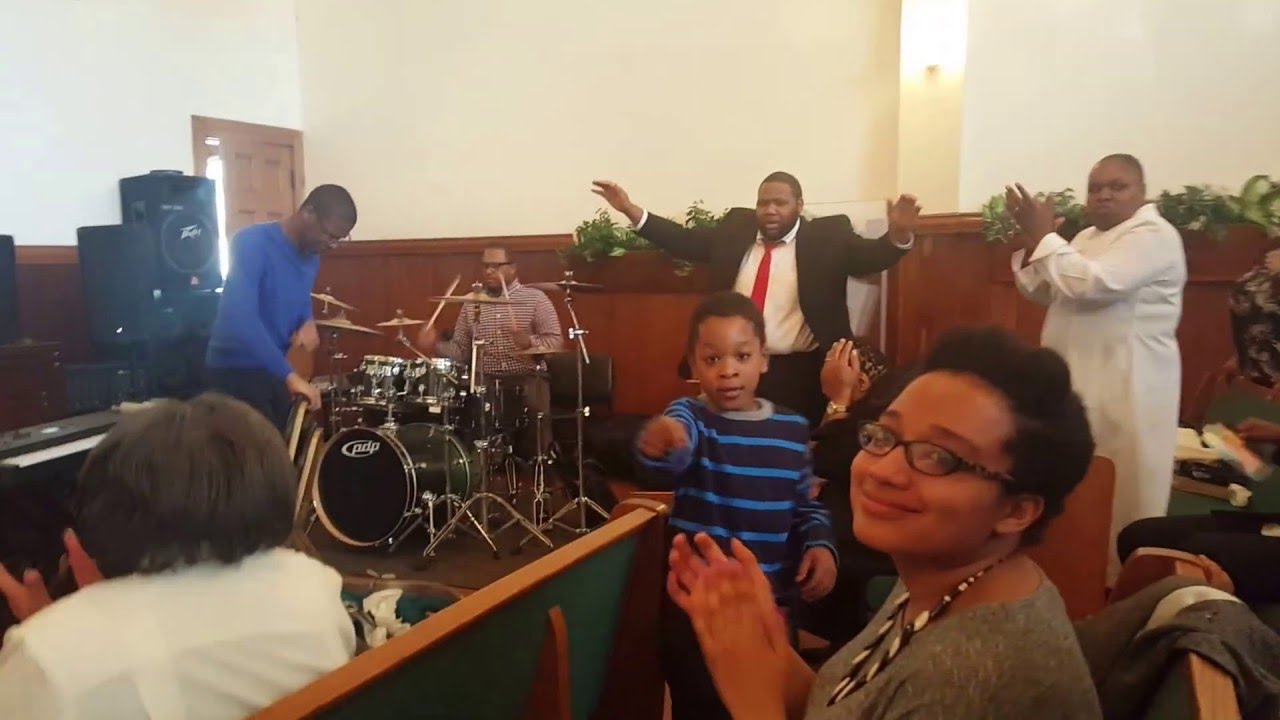 Praise Break ( New Life Restoration Temple) 3/6/2016