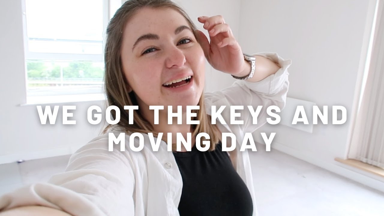 WE GOT THE KEYS AND MOVING DAY | MOVING VLOG | PetiteElliee