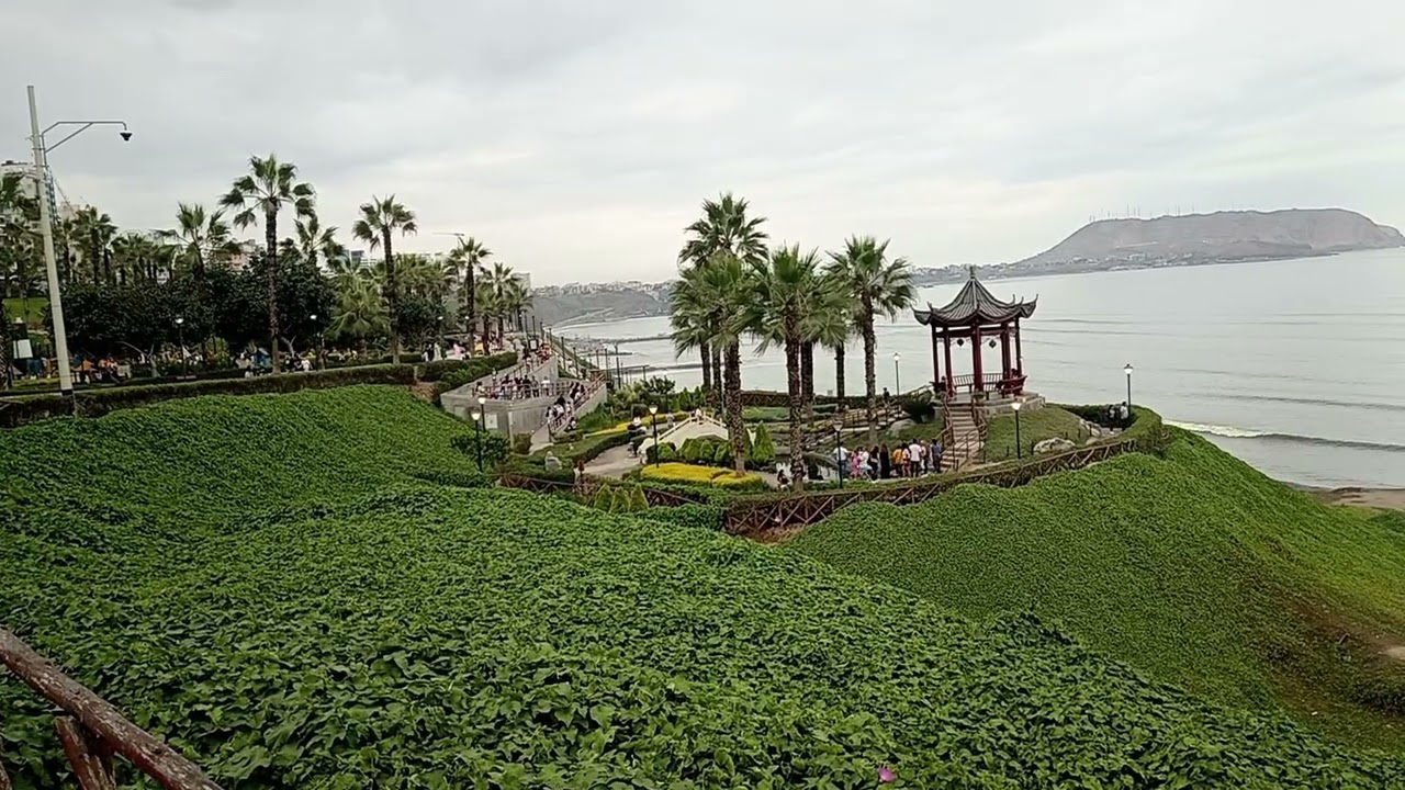 LUGARES HERMOSOS EN LIMA-PERÚ, PARQUE DEL CHINO MIRAFLORES 