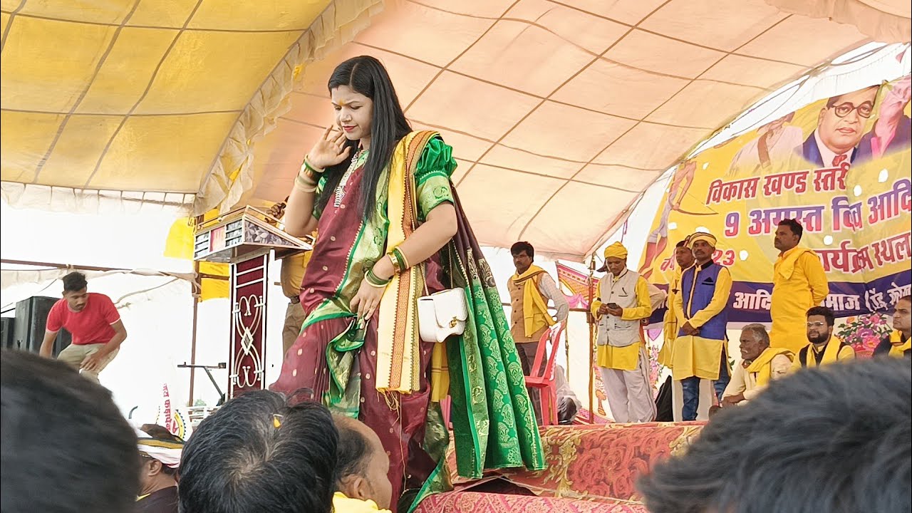 Mamta Uikey का जबरदस्त स्टेज परपफॉर्मेस | Gondi Song Live 2025 aadivasi Ganesh block 750 Ganesh