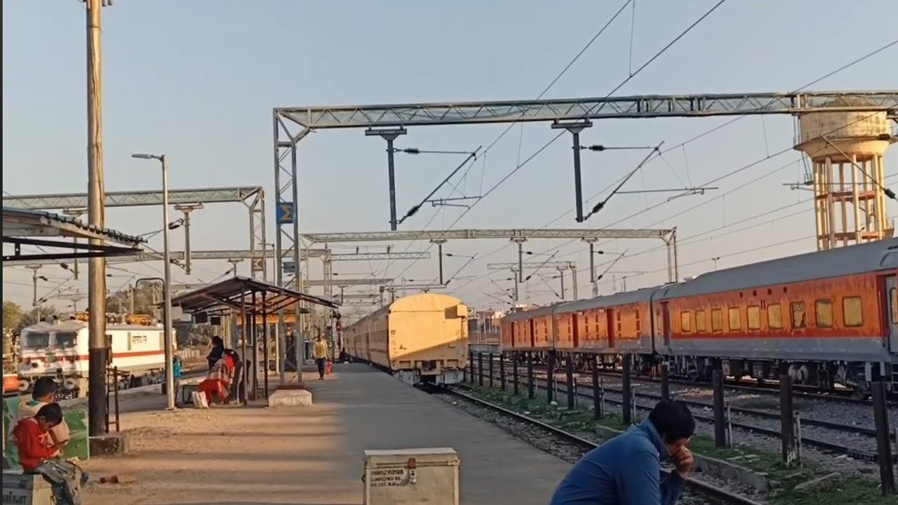 Raebareli Raghuraj Singh Passenger Train 54223 Journey From Raebareli Junction To Dalmau Junction