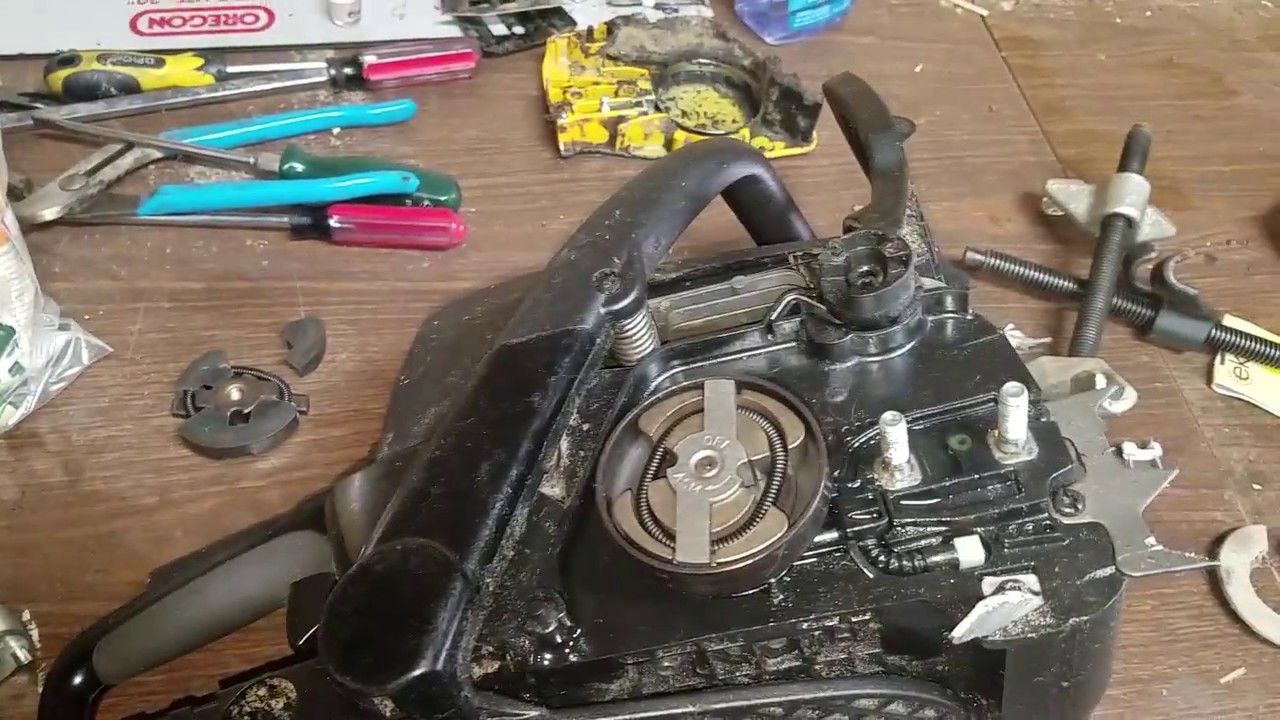 how to change the clutch on a poulan pro 5020av