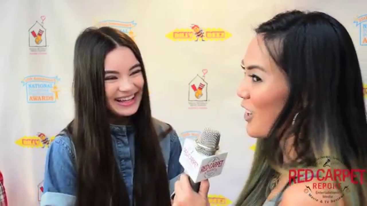 Landry Bender at the Ronald McDonald House Celebrity Stuff-A-Thon #CelebrityStuffathon #RMHC