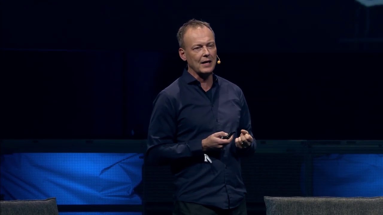 Managing Mobile Games as a Business – How a Small Team Can Challenge the Large Game Companies?