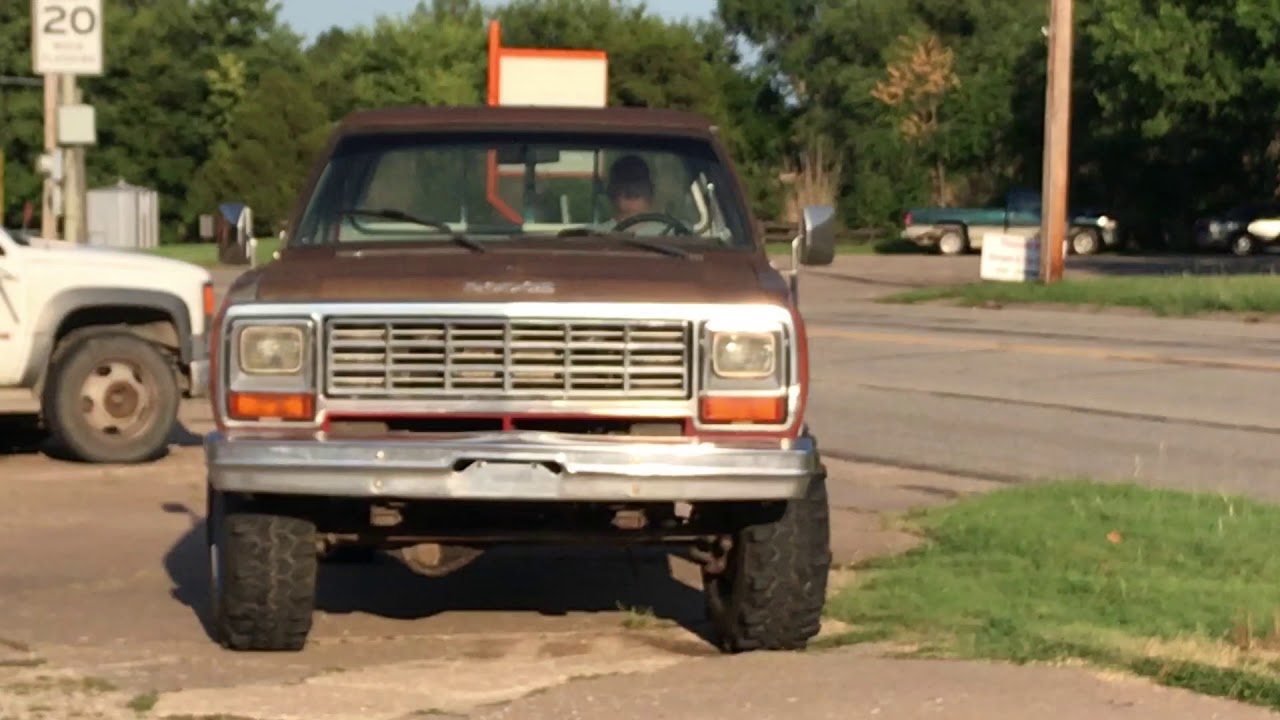 1984 DODGE POWER RAM - Pick Up Truck 4X4 - Runs, Drives - Clear Kansas Title - Video 1