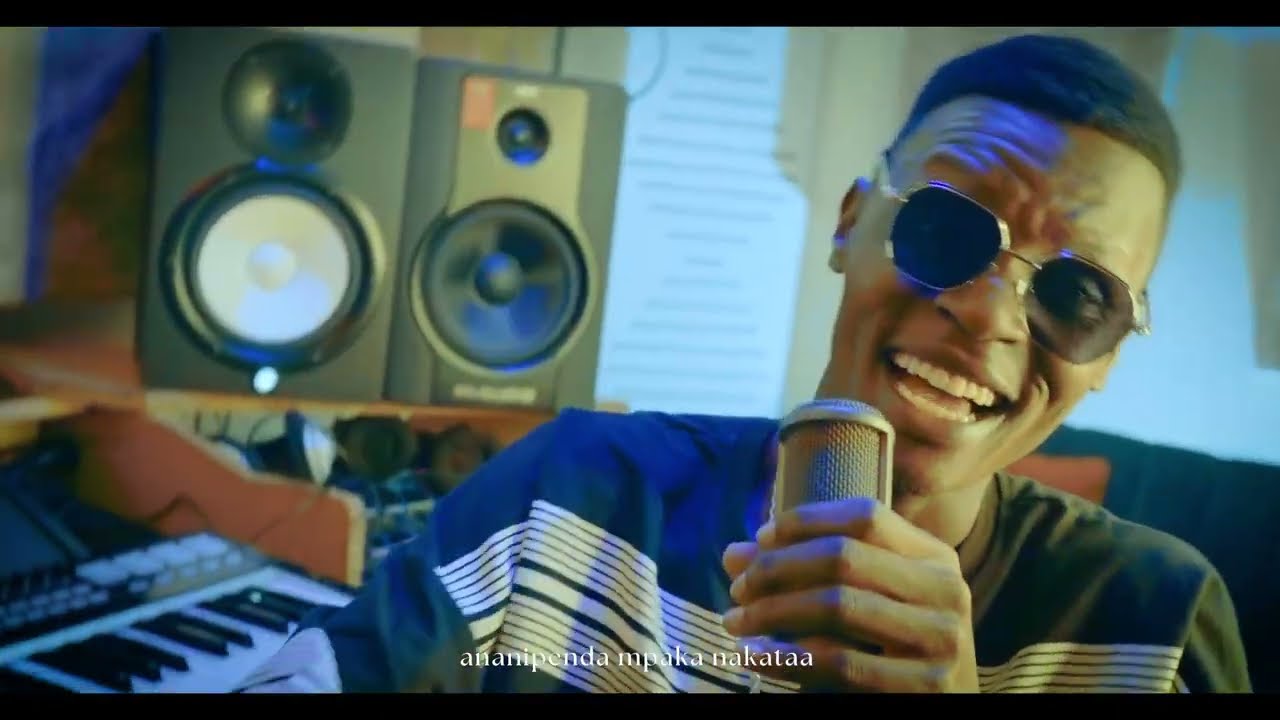 KENNY BROWN- NYAMWALO (VISUALIZER)