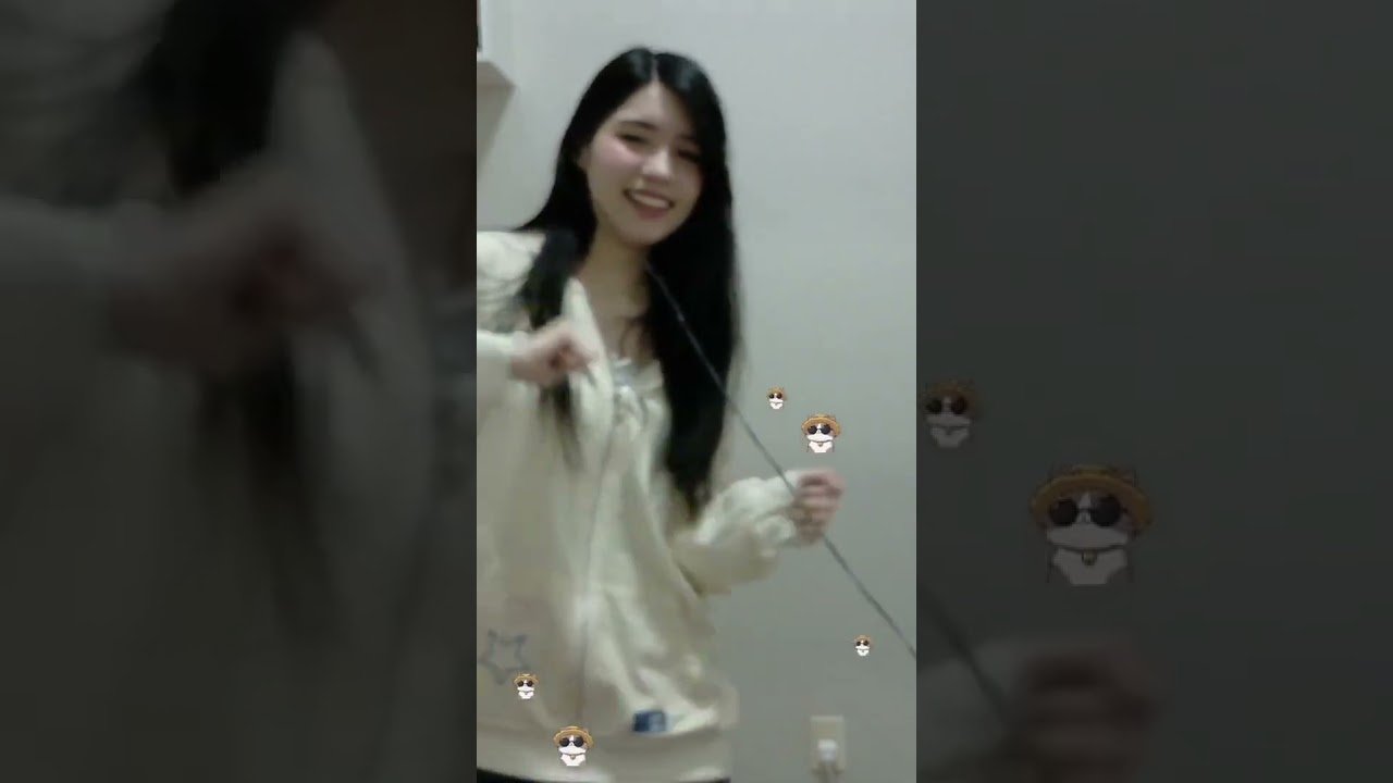 #hyunne em #Twitch | oda oda!!