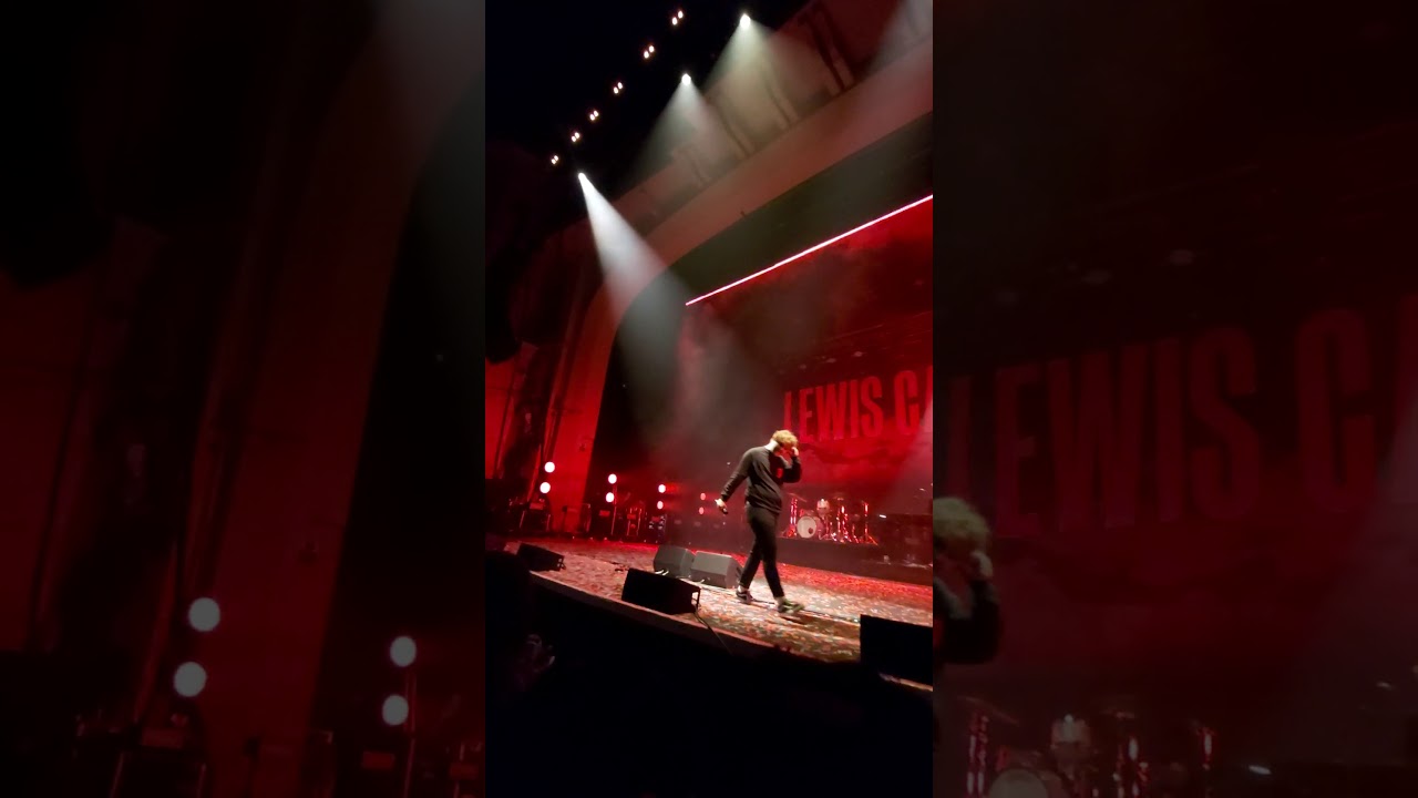 Lewis Capaldi - Someone You Loved - Live @ Brixton Academy