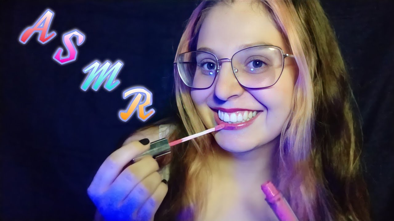 ASMR MOUTH SOUNDS COM GLOSS