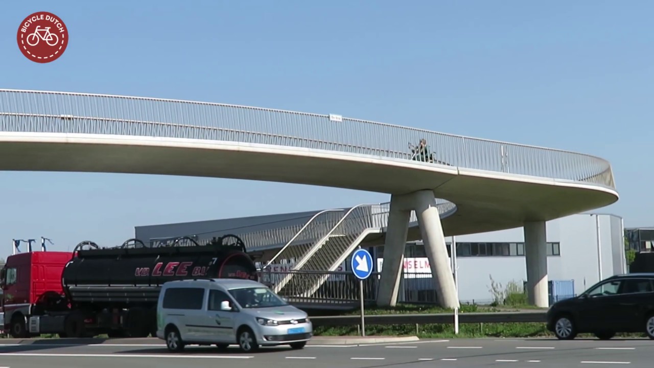 Cycle bridge in Heerhugowaard (Netherlands)
