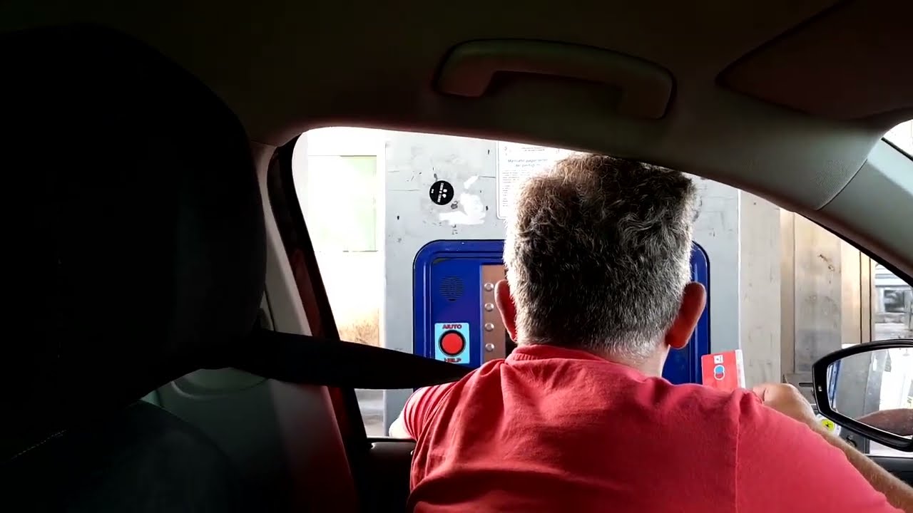 Urlaubsabenteuer an der MAUT-Station  🛣️  📢 🙈