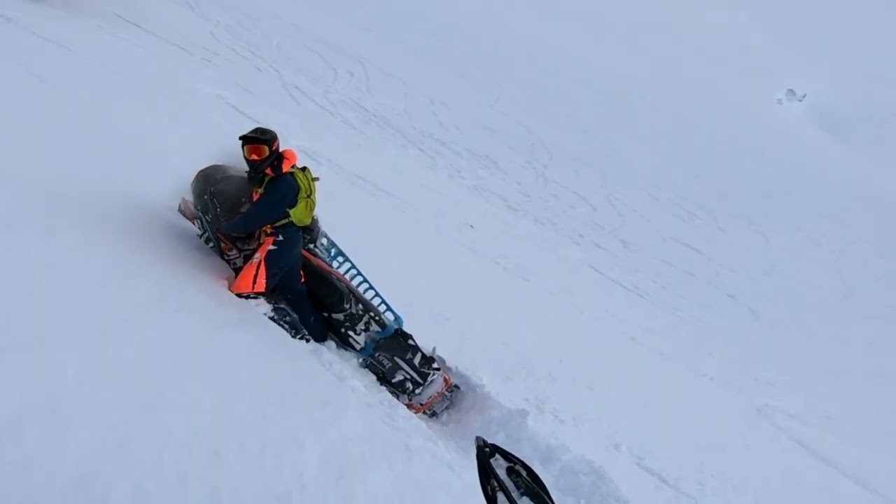 Kelkkailua -23, Riksgränsen päivä 1.