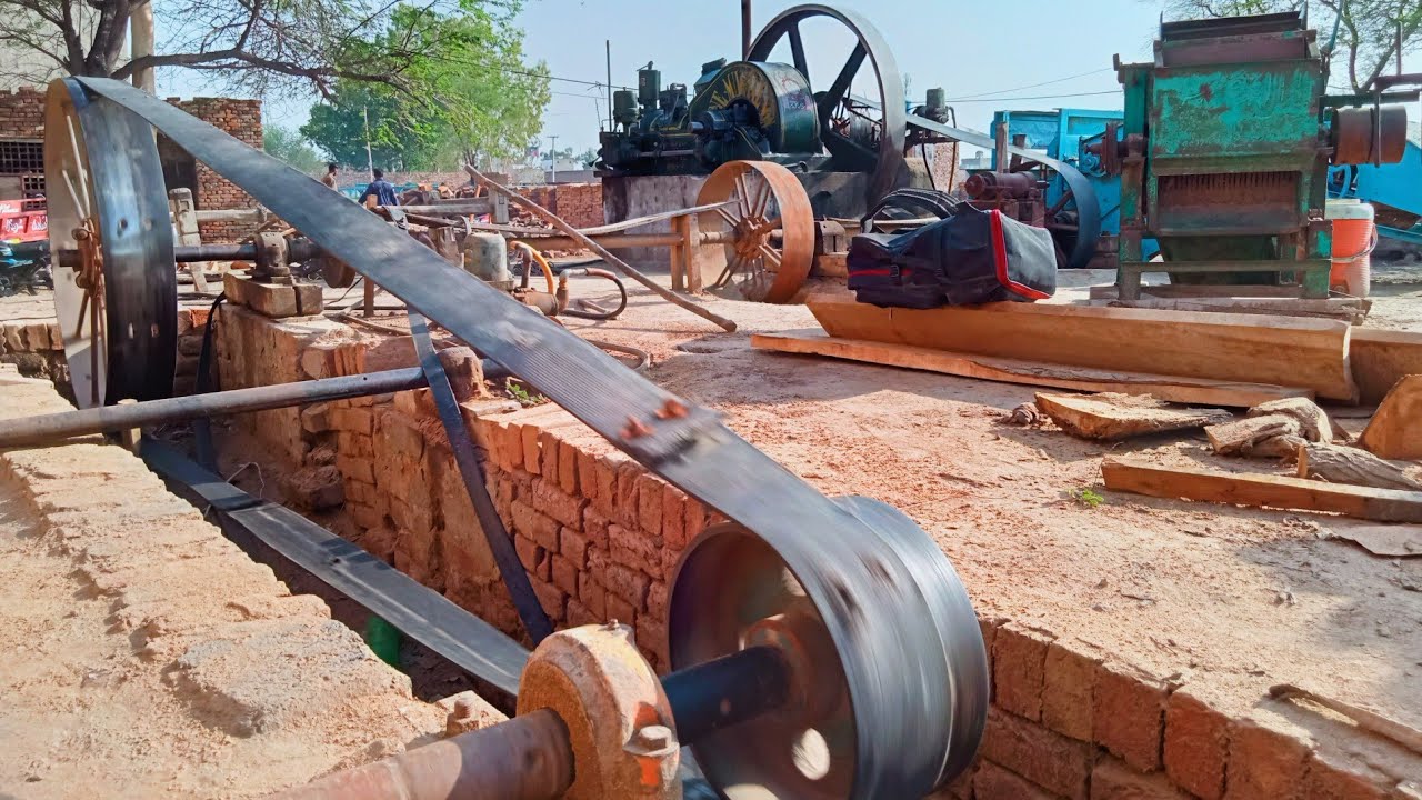 Desi Old Black Ruston Engine || Ruston Hornsby Work With Old Flour Mill || Diesel Oil Engine