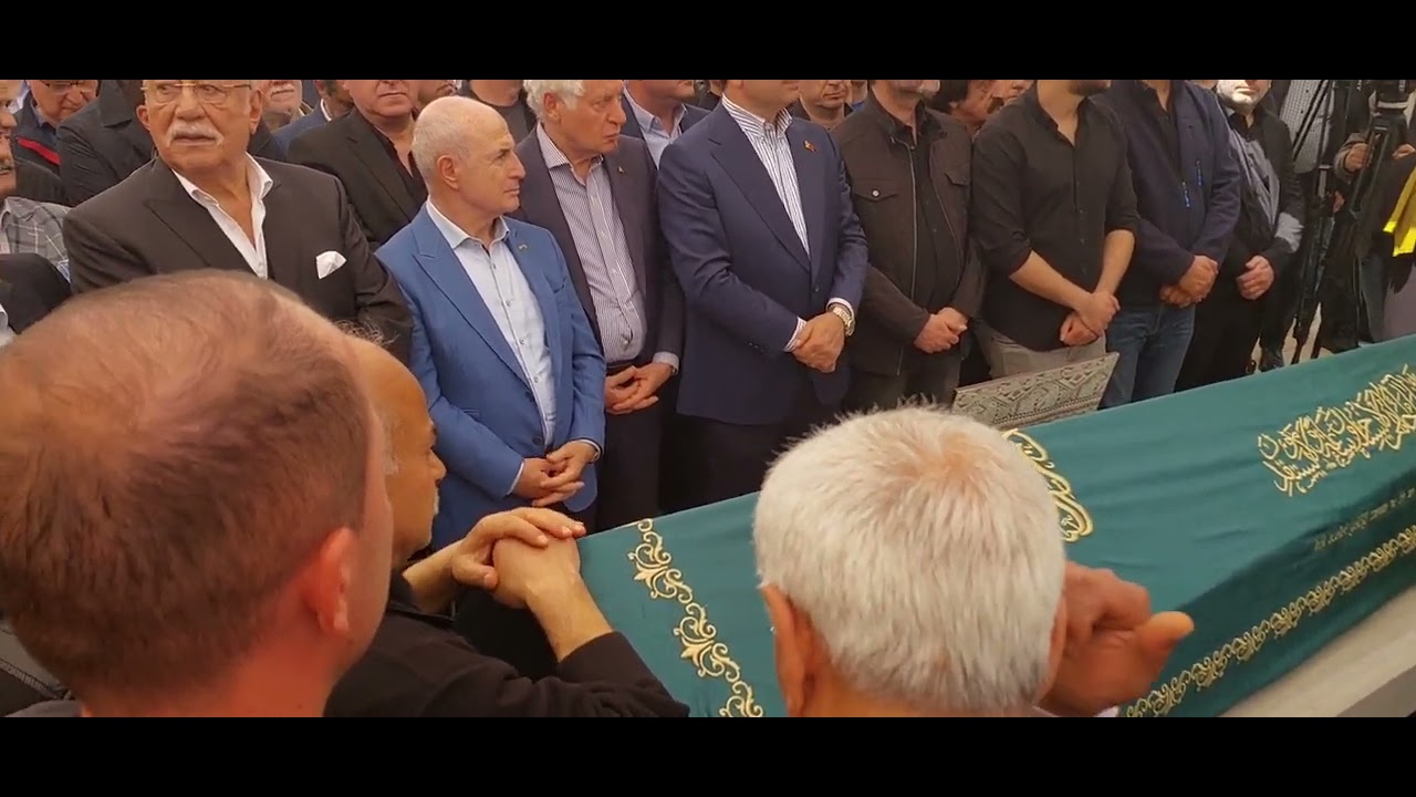 Nuri Sesigüzel Son Yolculuğuna Uğurladı! Cenazeye Ünlü Akın Etti