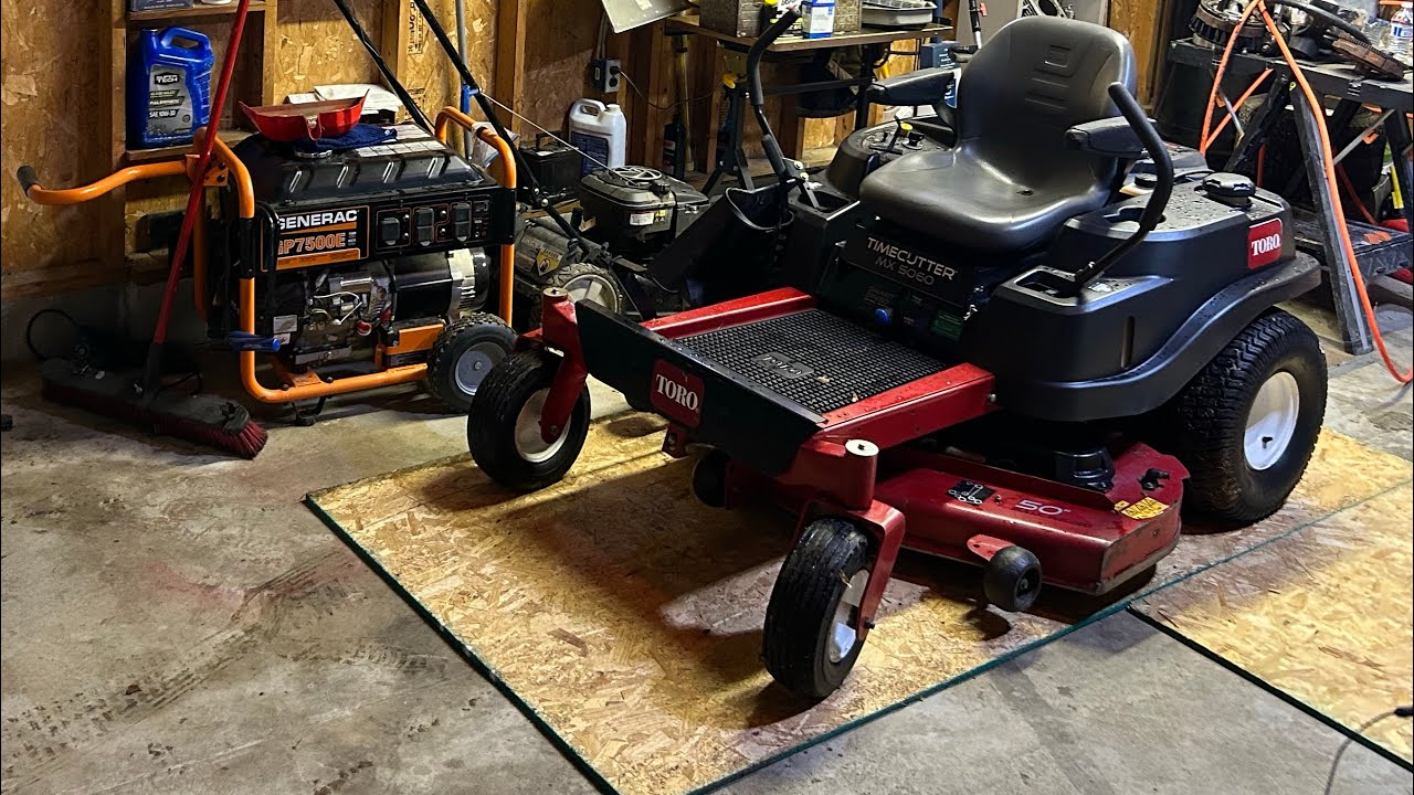 Замена гидрожидкости Toro Timecutter MX5060 на газонокосилке Zero Turn