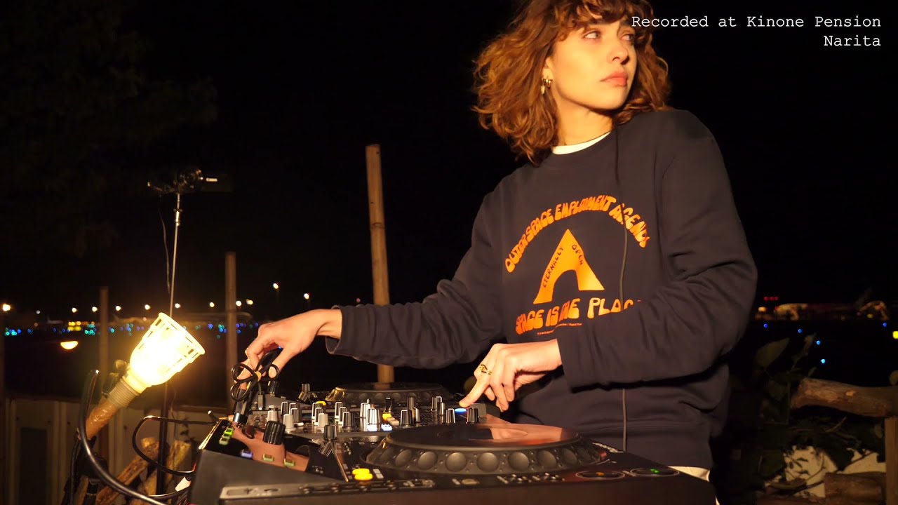 WAIFU with Chloé Juliette @TheLotRadio  11.14.2021