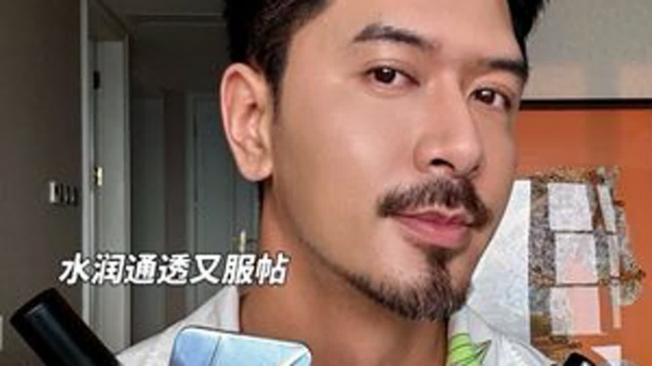 秋冬皮肤又油又干，刚上好好的粉底没多久就倒拔干卡粉了，今天保姆级底妆教程帮你解决！#新手化妆教程 #粉底服帖不卡粉的小秘密 #拯救大干皮 #起皮卡粉怎么办 @抖音小助手
