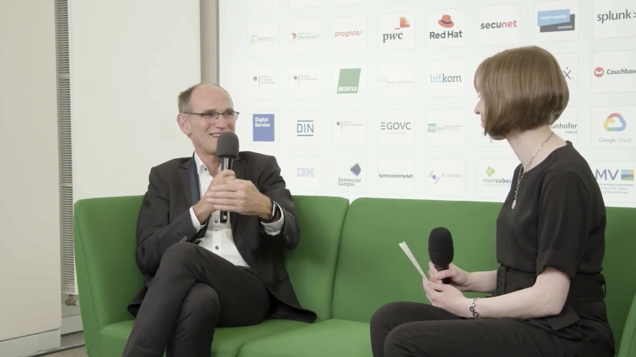 Deutschlands IT-Konsolidierung meistern | Sofatalk mit Dr. Alfred Kranstedt