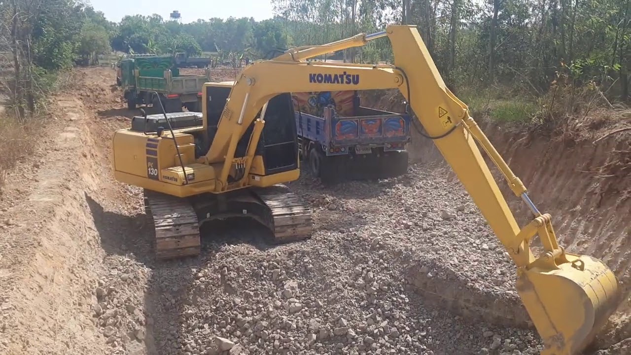 รีวิว  new komatsu pc130-10mo ดั้มแรง จารย์ลภ จัดให้ excavator and truck EP.7958