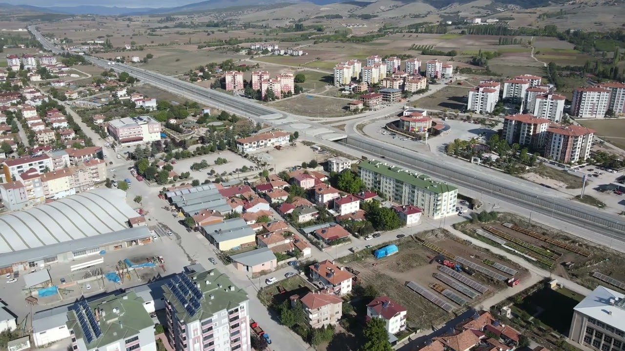 AMASYA-GÜMÜŞHACIKÖY İLÇESİ VE ÇEVRESİ 4K DRON ÇEKİMİ...