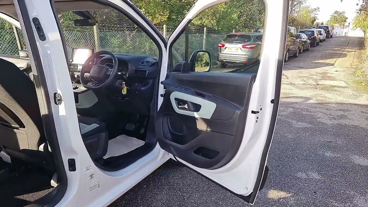 Interior walk round of a 2021 Citroen Berlingo WAV