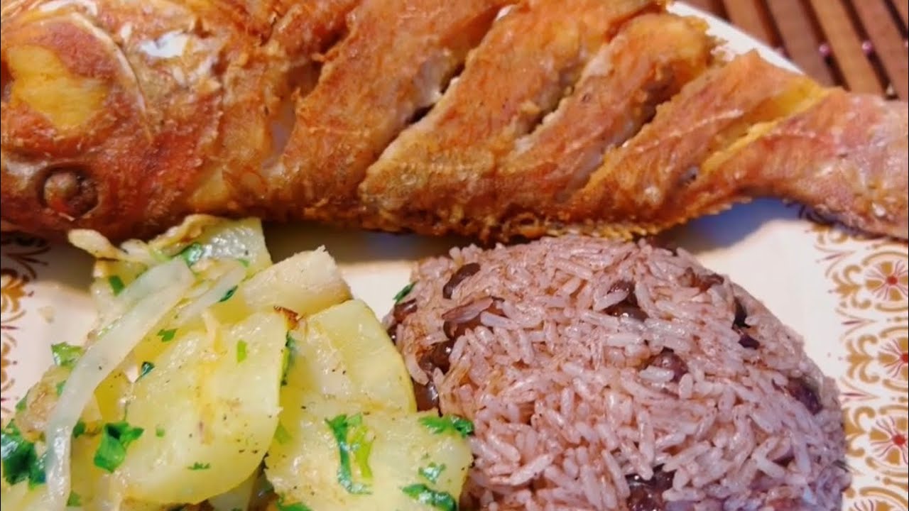 Pescado frito y rice and beans con coco/ Receta Hondureña fácil y rapido de hacer.