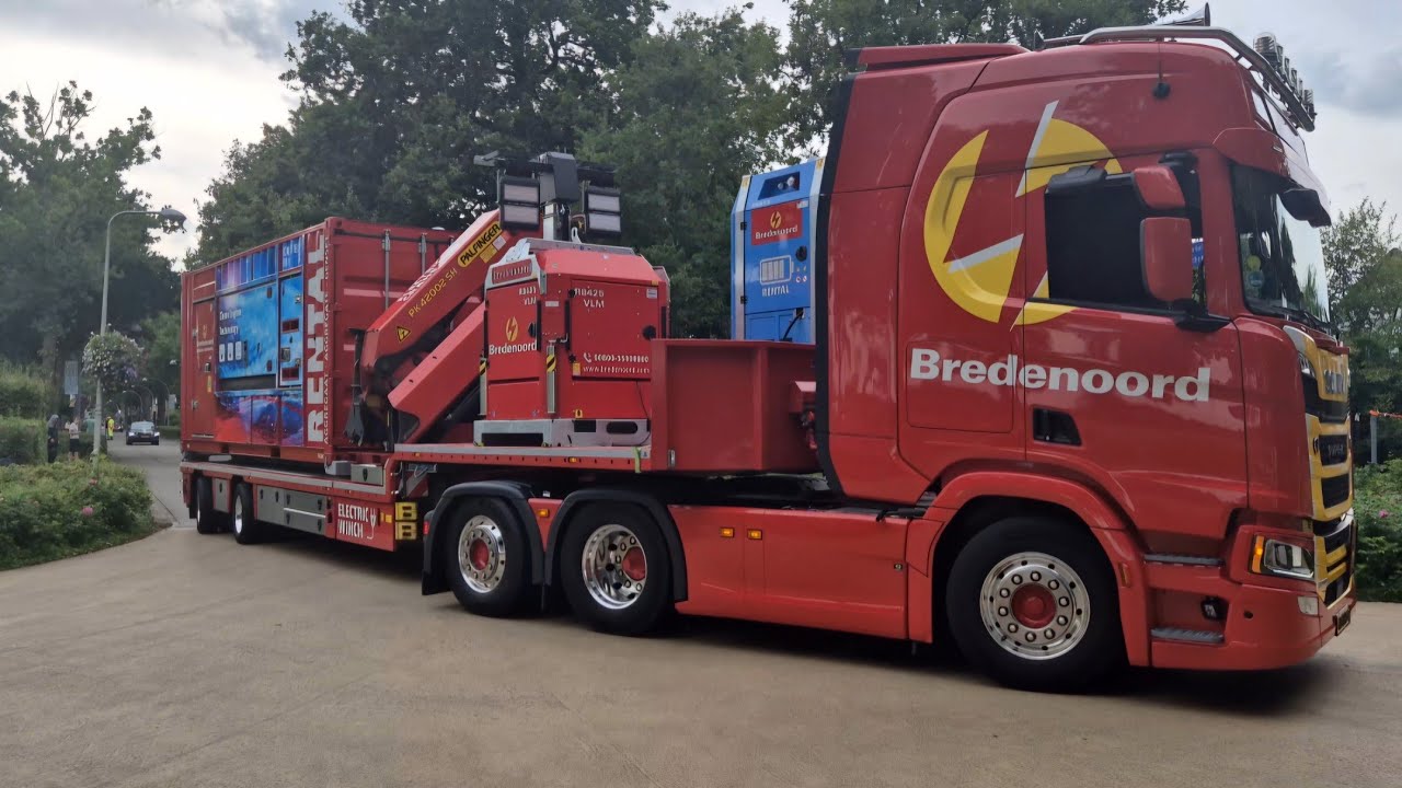 Truckfestijn Diepenheim 2025 | Leaving trucks with v8 sound | The Netherlands 