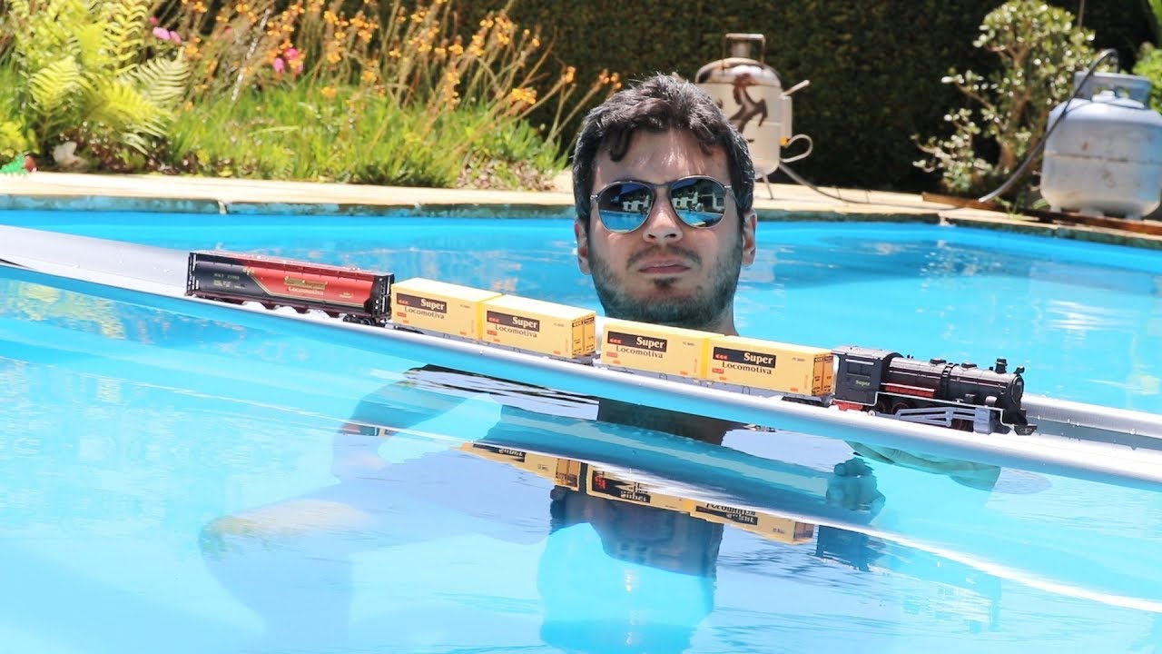 CONSTRUÍ UMA FERROVIA DENTRO DA PISCINA