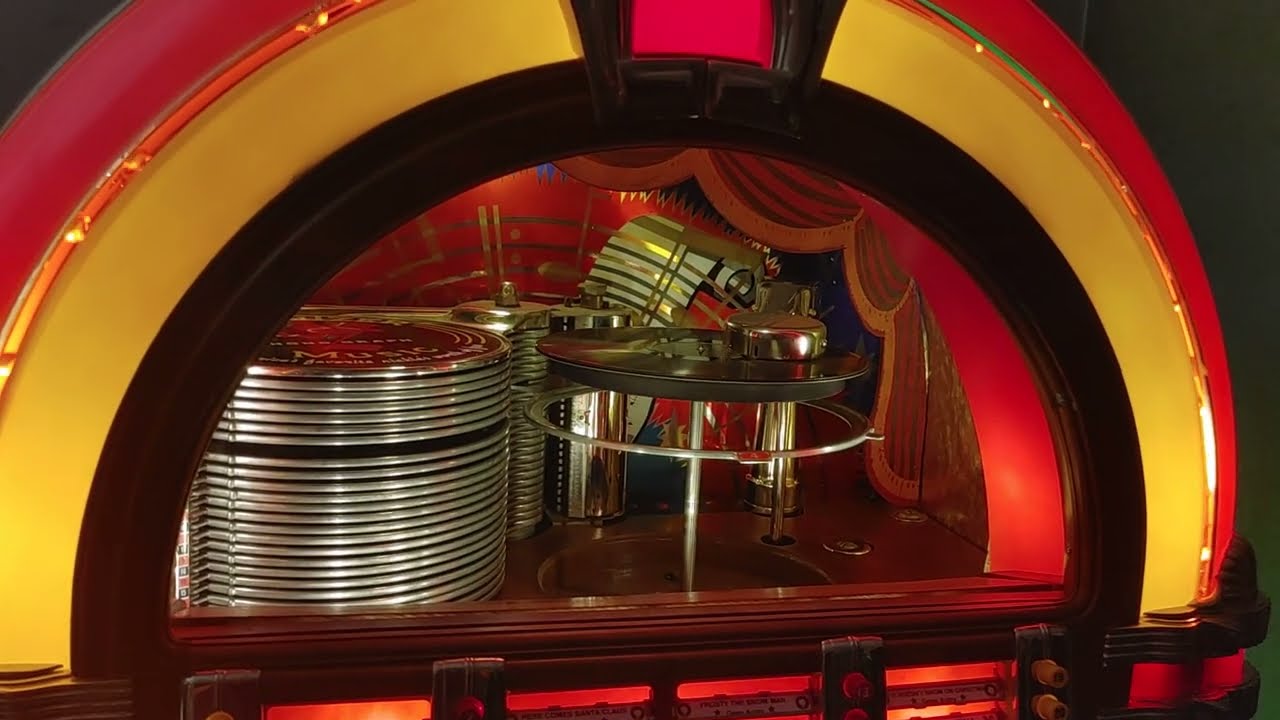 Merry Christmas!   Christmas favorites from 3 jukeboxes