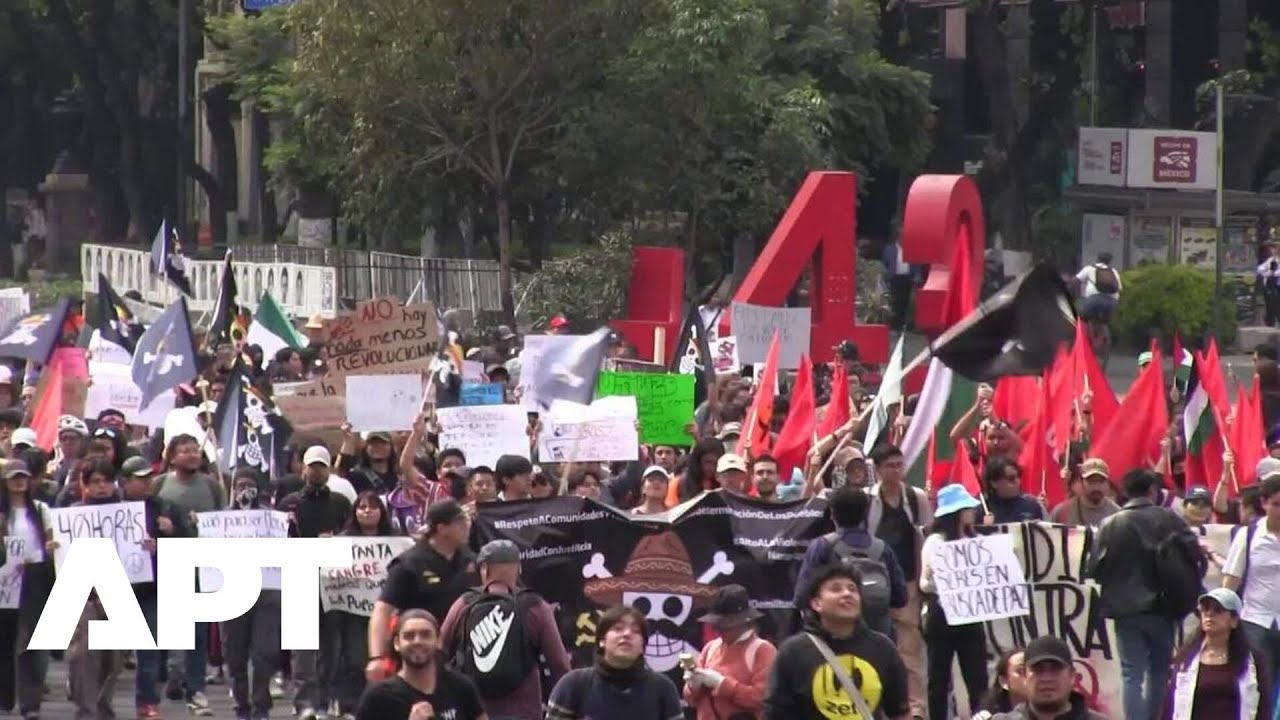 Gen Z Protesters Breach National Palace Wall, Clash With Security in Mexico City | APT