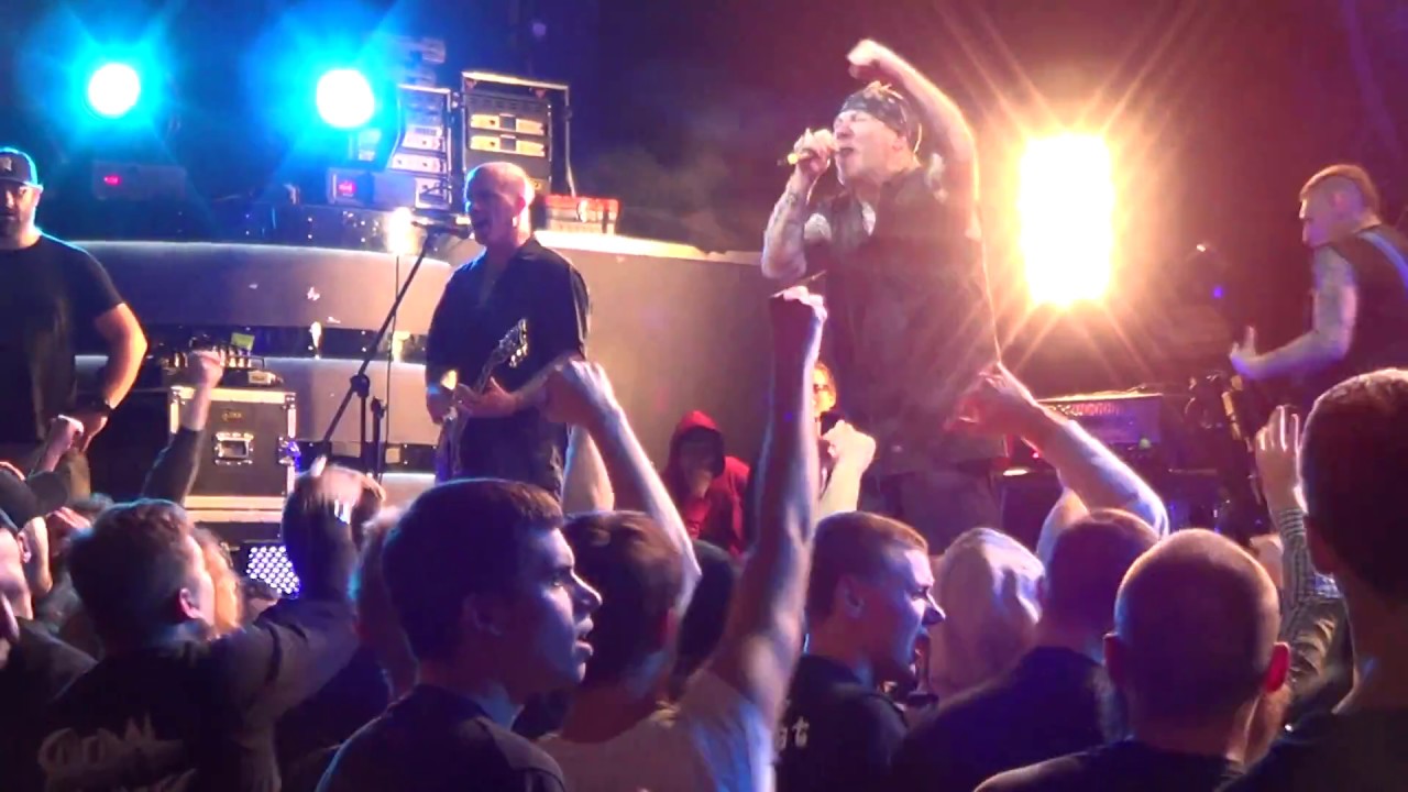 Agnostic Front - Gotta Go + Riot Riot Upstart (live in Minsk - 22.11.17)